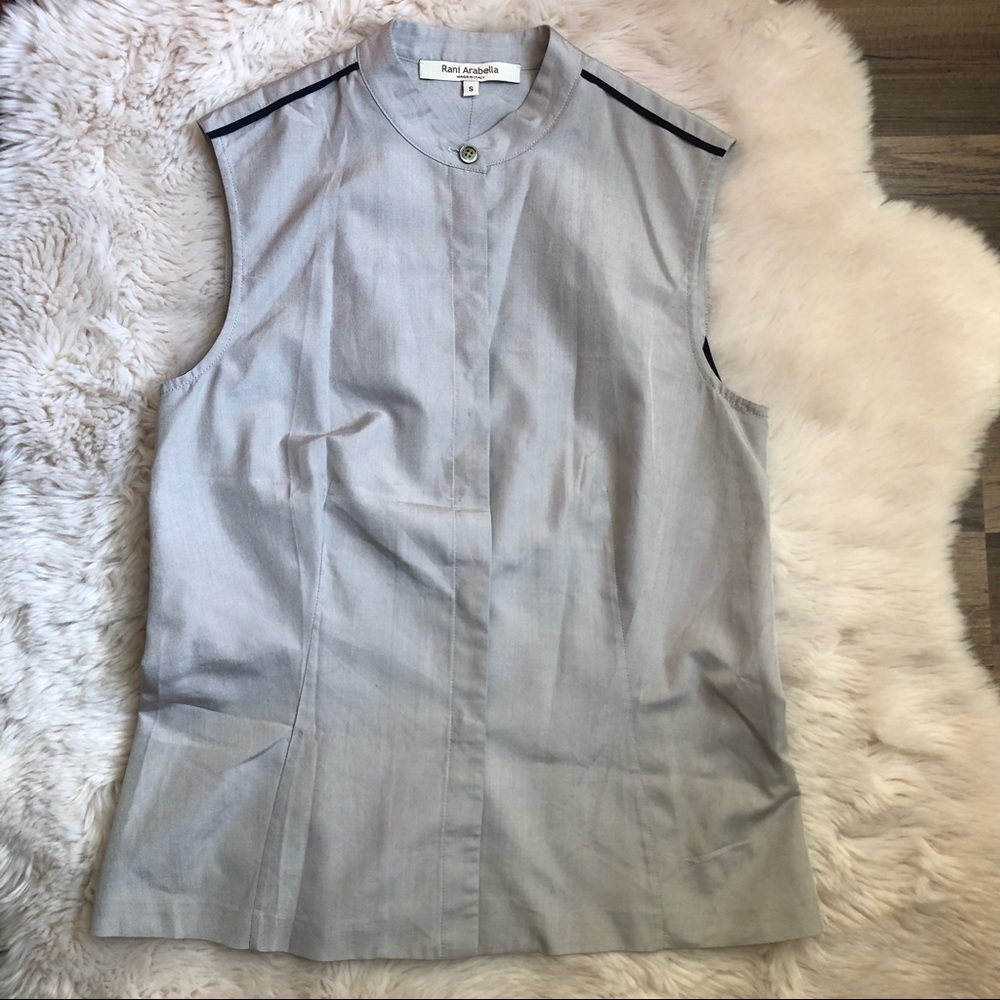 Rani Arabella Sleeveless Button Up Top